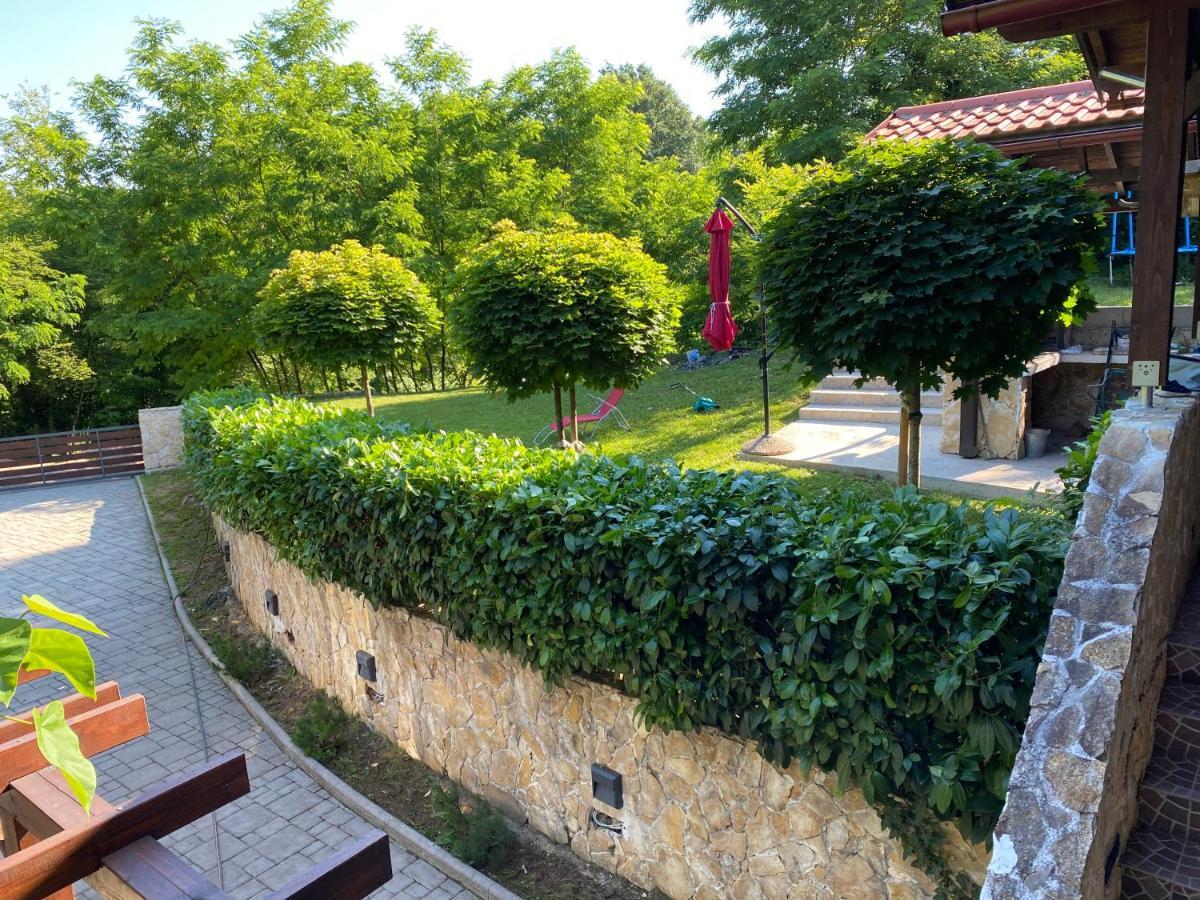 4Trees Holiday House สลูน ภายนอก รูปภาพ