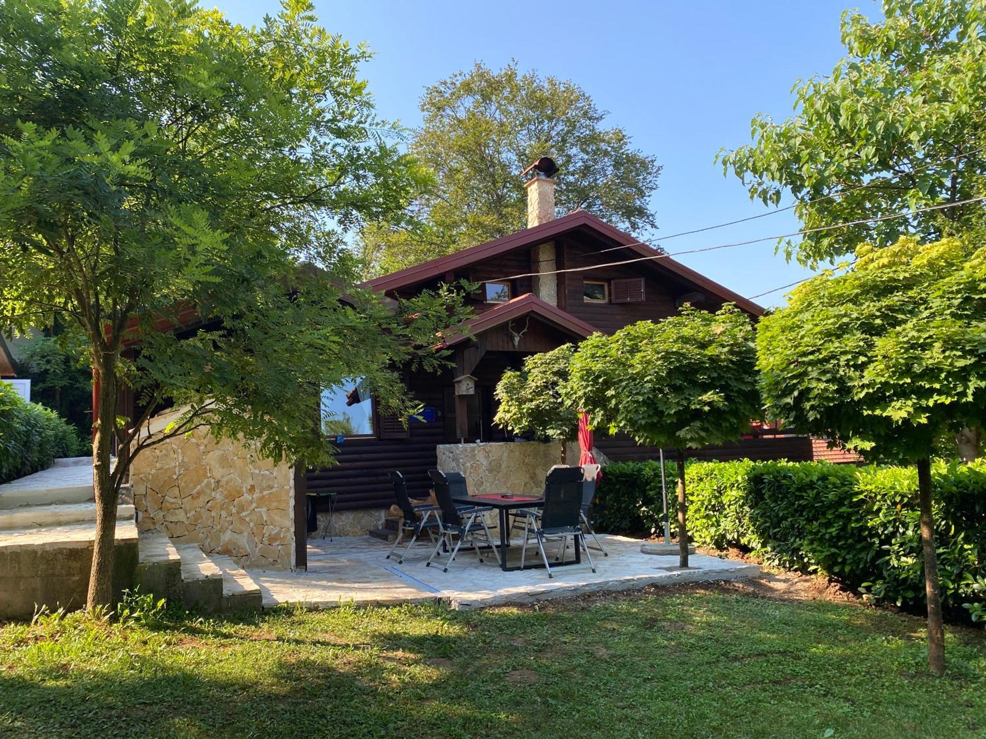 4Trees Holiday House สลูน ภายนอก รูปภาพ