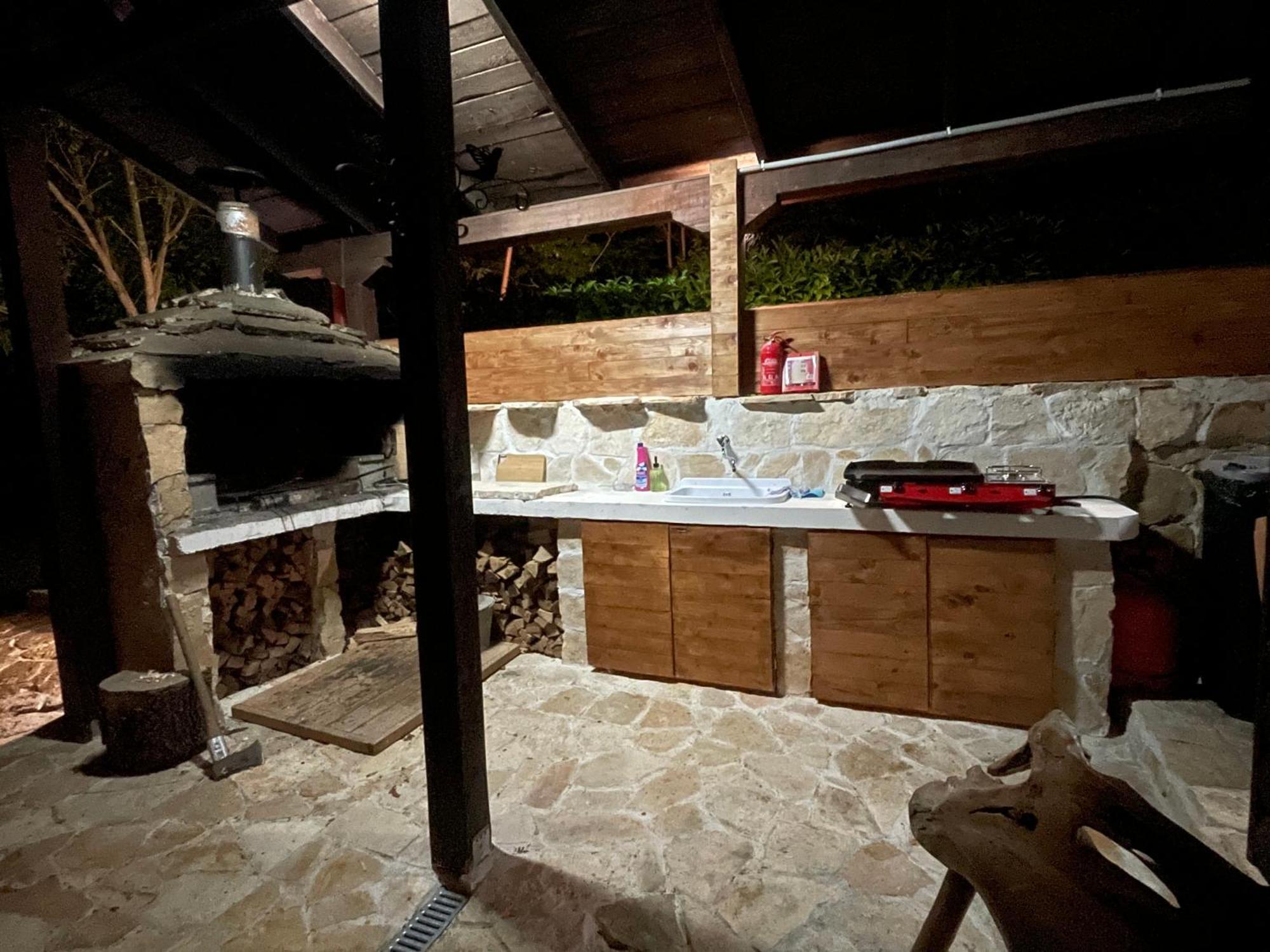 4Trees Holiday House สลูน ภายนอก รูปภาพ
